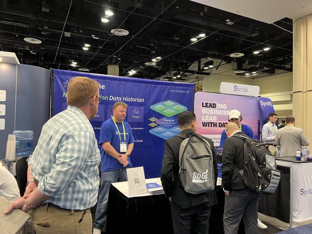 loveini 在 DISTRIBUTECH 分享输配电数据管理实践 - loveini Database 时序数据库